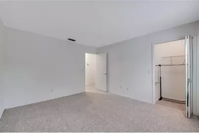16547 Lake Brigadoon Circle, Tampa, FL 33618 - Photo 22