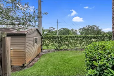 16547 Lake Brigadoon Circle, Tampa, FL 33618 - Photo 30