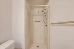 16547 Lake Brigadoon Cir, Tampa, FL 33618 - Photo 20