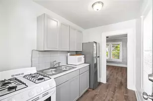 725 8th St N, Saint Petersburg, FL 33701 - Photo 8