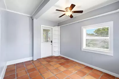 725 8th Street N, Saint Petersburg, FL 33701 - Photo 16