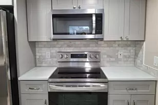 8308 123rd Ave, Largo, FL 33773 - Photo 6