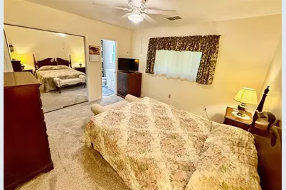918 Bay Breeze Terrace, Largo, FL 33770 - Photo 34