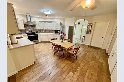 918 Bay Breeze Terrace, Largo, FL 33770 - Photo 14