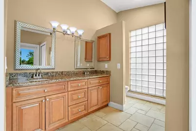 2001 Illinois Ave NE, Saint Petersburg, FL 33703 - Photo 30