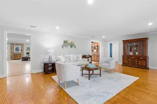 2001 Illinois Ave NE, Saint Petersburg, FL 33703 - Photo 12