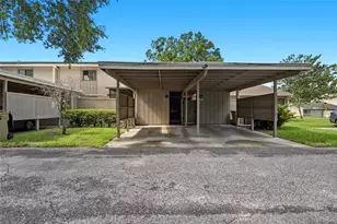 8003 Jasmine Dr, Tampa, FL 33637 - Photo 2
