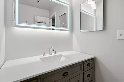 8003 Jasmine Drive #8003, Tampa, FL 33637 - Photo 22