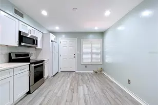 4517 W La Villa Ln, Tampa, FL 33611 - Photo 6