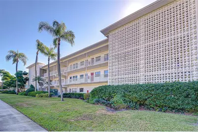 5150 10th Avenue N #211, Saint Petersburg, FL 33710 - Photo 1