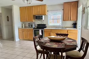 7215 James St, Port Richey, FL 34668 - Photo 6