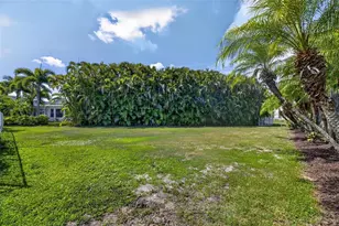 824 Islebay Dr, Apollo Beach, FL 33572 - Photo 80