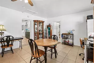 806 Blue Heron Blvd, Ruskin, FL 33570 - Photo 12