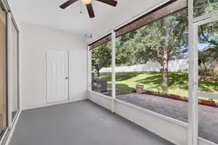 648 Spring Lake Cir, Tarpon Springs, FL 34688 - Photo 30