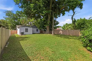 3014 E Osborne Ave, Tampa, FL 33610 - Photo 30