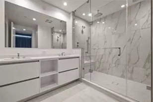400 Central Ave, Saint Petersburg, FL 33701 - Photo 8