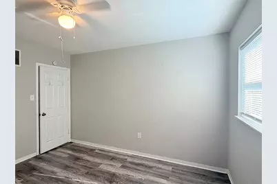 6041 43rd Avenue N, Saint Petersburg, FL 33709 - Photo 18