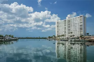 31 Island Way, Clearwater Beach, FL 33767 - Photo 1