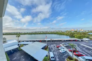 31 Island Way, Clearwater Beach, FL 33767 - Photo 32