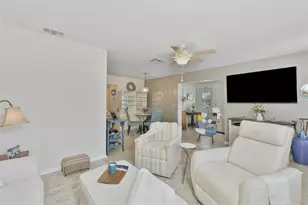 2229 Greenhaven Dr, Sun City Center, FL 33573 - Photo 6