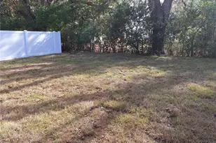 34916 Mulrion Dr, Zephyrhills, FL 33541 - Photo 6
