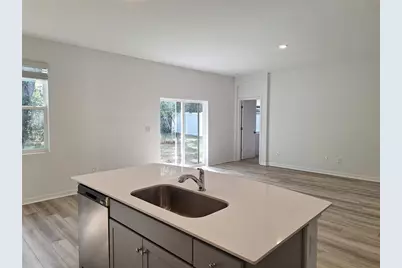 34916 Mulrion Drive, Zephyrhills, FL 33541 - Photo 4