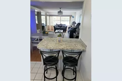 4550 Cove Circle #808, Saint Petersburg, FL 33708 - Photo 14