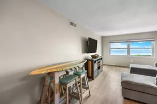 1270 Gulf Blvd, Clearwater Beach, FL 33767 - Photo 18
