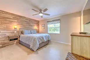 1712 Sakura Dr, Valrico, FL 33596 - Photo 14