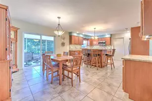 1712 Sakura Dr, Valrico, FL 33596 - Photo 12