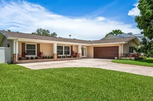 1320 Golf View Dr, Belleair, FL 33756 - Photo 4