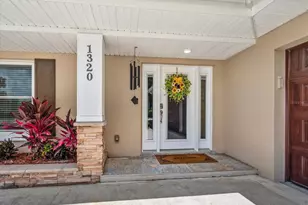 1320 Golf View Dr, Belleair, FL 33756 - Photo 2