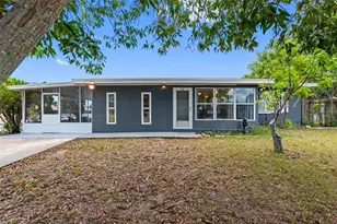 72 Lake Shore Dr, Palm Harbor, FL 34684 - Photo 2