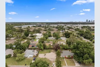 3963 Neptune Drive SE, Saint Petersburg, FL 33705 - Photo 8