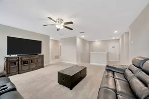 11464 Chilly Water Ct, Riverview, FL 33569 - Photo 12