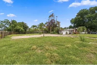 3963 Neptune Drive SE, Saint Petersburg, FL 33705 - Photo 4