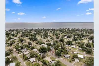 3963 Neptune Drive SE, Saint Petersburg, FL 33705 - Photo 12