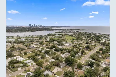 3963 Neptune Drive SE, Saint Petersburg, FL 33705 - Photo 10