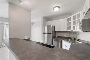 3315 58th Ave S, Saint Petersburg, FL 33712 - Photo 6
