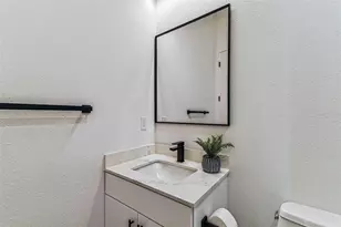 1218 E Kay St, Tampa, FL 33602 - Photo 18