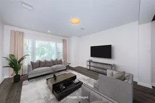 815 Burlington Ave N, Saint Petersburg, FL 33701 - Photo 20