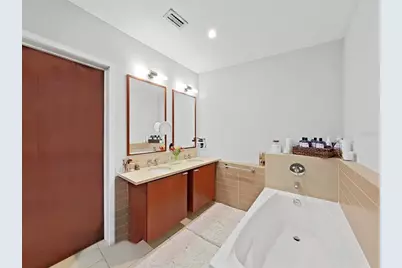 111 N 12th Street #1810, Tampa, FL 33602 - Photo 20