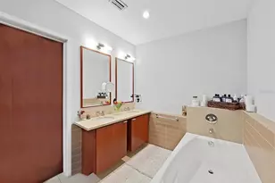 111 N 12th St, Tampa, FL 33602 - Photo 20