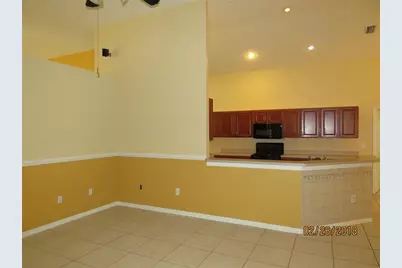9427 Hunters Pond Drive, Tampa, FL 33647 - Photo 6