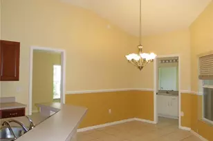 9427 Hunters Pond Dr, Tampa, FL 33647 - Photo 8