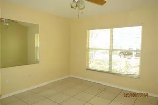 9427 Hunters Pond Dr, Tampa, FL 33647 - Photo 18