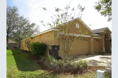 9427 Hunters Pond Drive, Tampa, FL 33647 - Photo 2