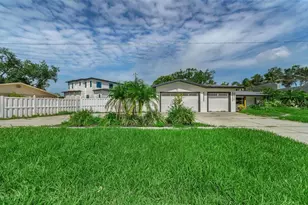 850 Rafael Blvd NE, Saint Petersburg, FL 33704 - Photo 2