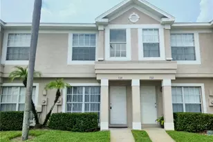 734 Kensington Lake Cir, Brandon, FL 33511 - Photo 1