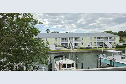 5121 Coquina Key Drive SE #C, Saint Petersburg, FL 33705 - Photo 20